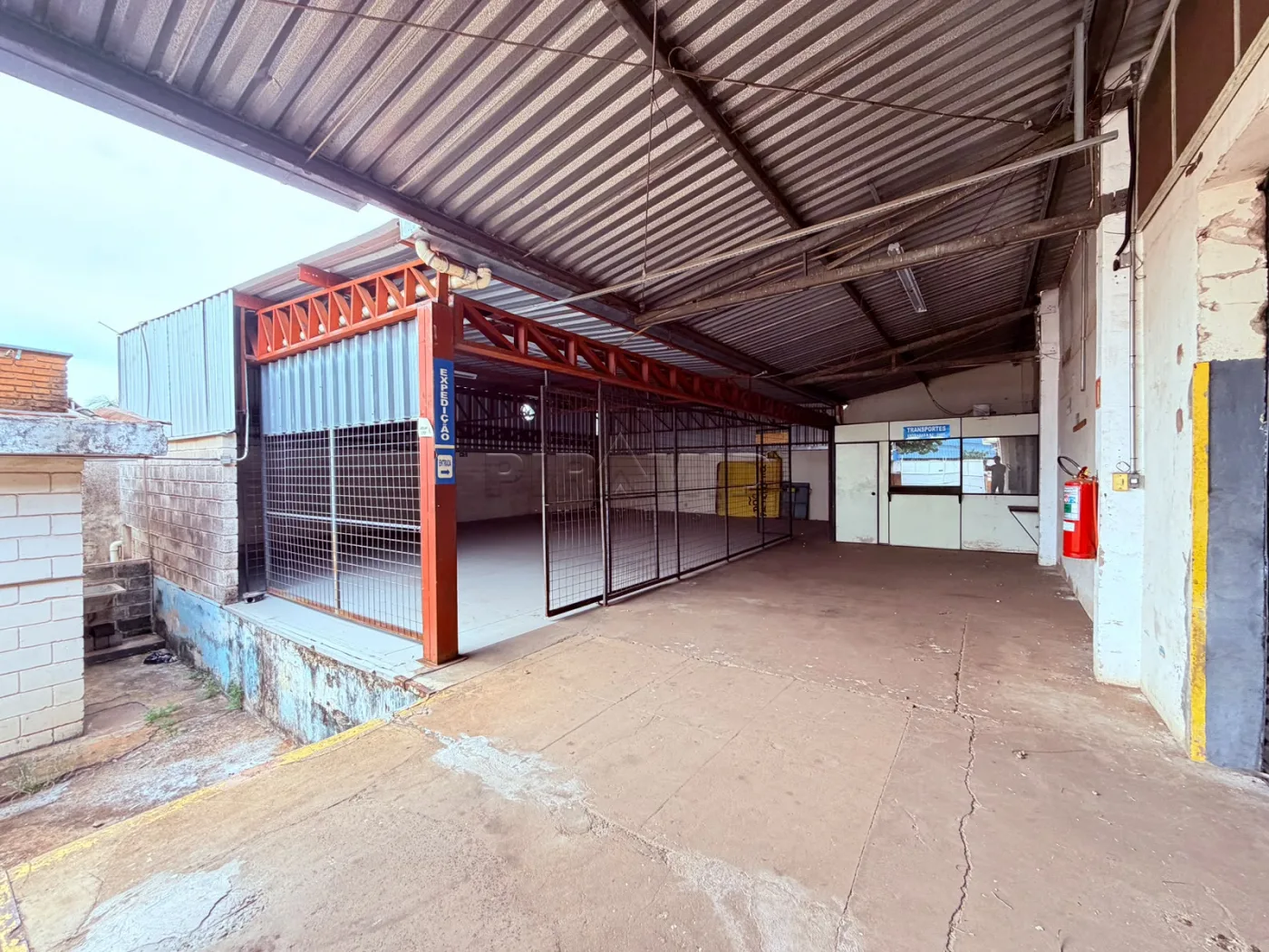 Alugar Comercial / Galp&atilde;o  Barrac&atilde;o em Ribeir&atilde;o Preto R$ 30.000,00 - Foto 16