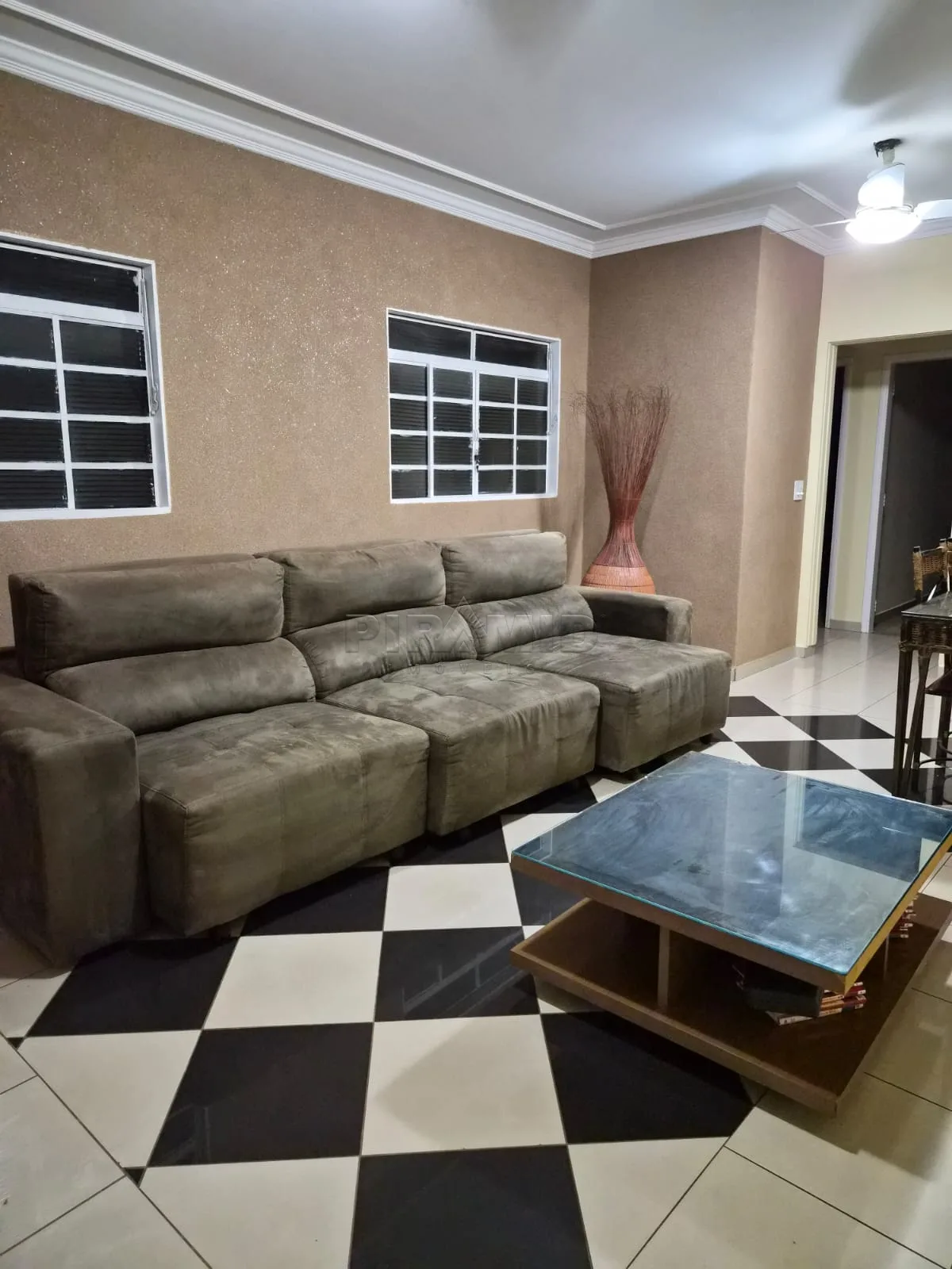 Comprar Apartamento / Padr&atilde;o em Ribeir&atilde;o Preto R$ 320.000,00 - Foto 1