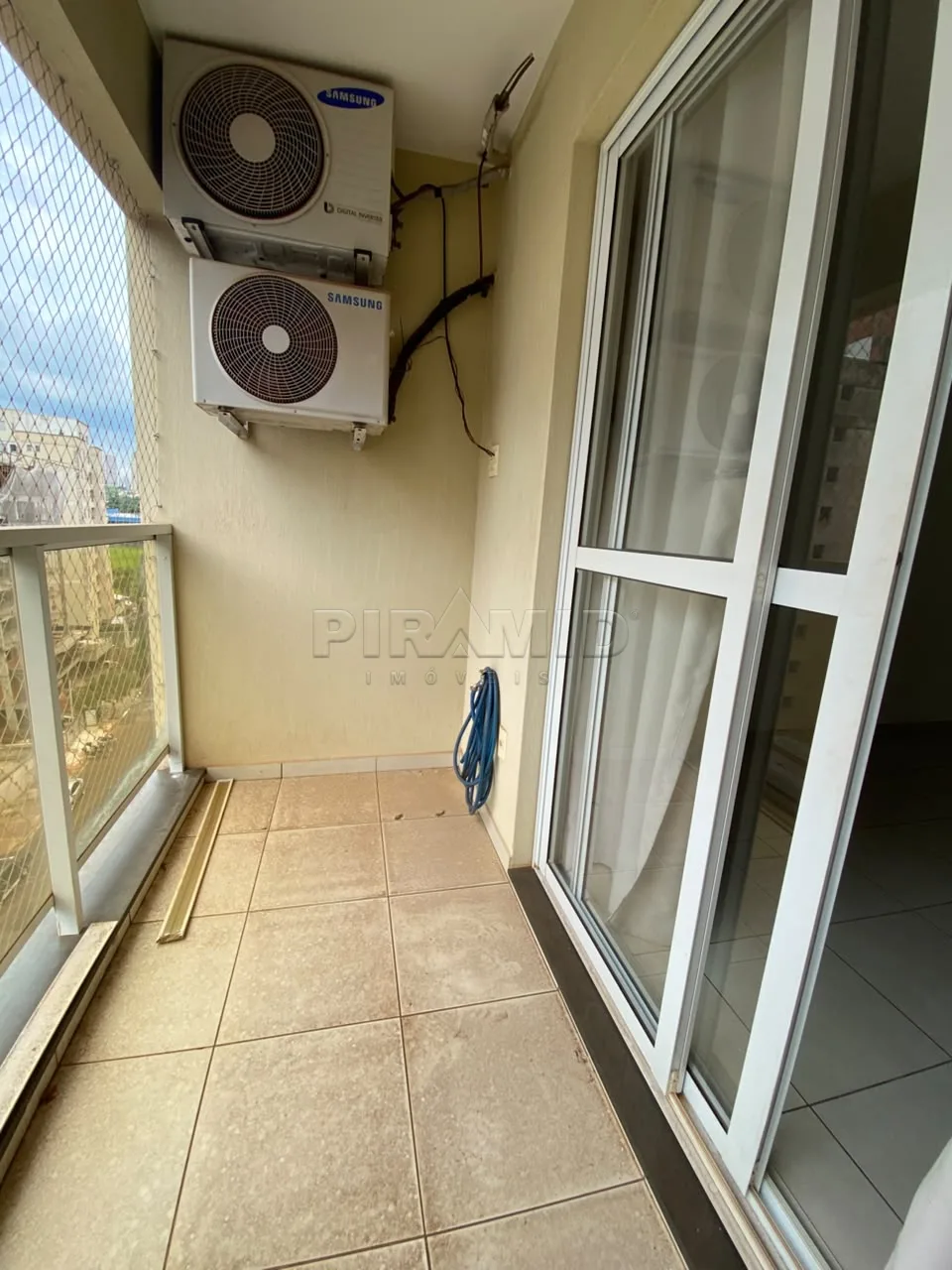 Alugar Apartamento / Padr&atilde;o em Ribeir&atilde;o Preto R$ 2.500,00 - Foto 3
