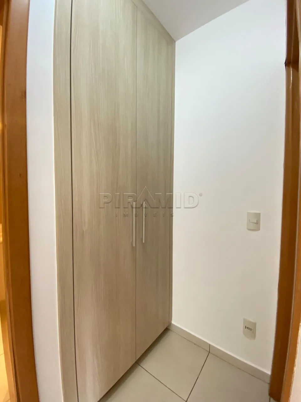 Alugar Apartamento / Padr&atilde;o em Ribeir&atilde;o Preto R$ 2.500,00 - Foto 6