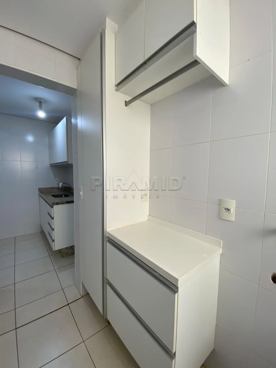 Alugar Apartamento / Padr&atilde;o em Ribeir&atilde;o Preto R$ 2.500,00 - Foto 18
