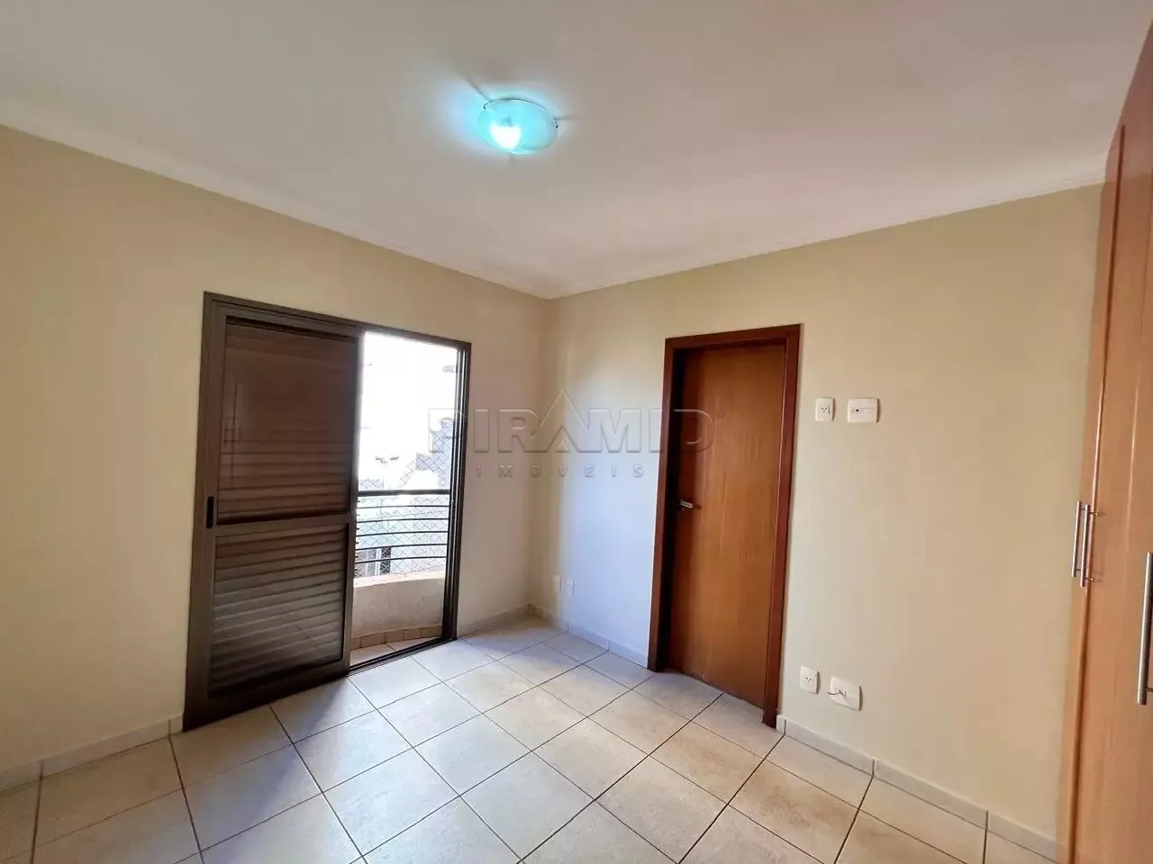Alugar Apartamento / Padr&atilde;o em Ribeir&atilde;o Preto R$ 2.200,00 - Foto 16