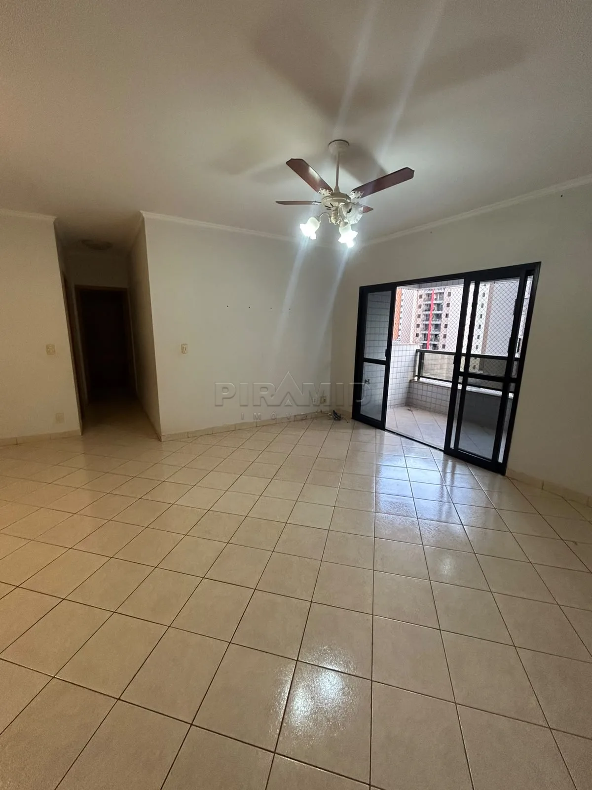 Alugar Apartamento / Padr&atilde;o em Ribeir&atilde;o Preto R$ 2.400,00 - Foto 2
