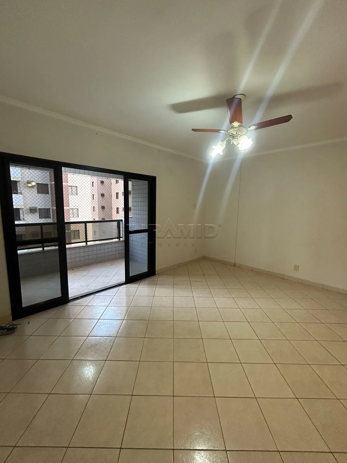 Alugar Apartamento / Padr&atilde;o em Ribeir&atilde;o Preto R$ 2.400,00 - Foto 3