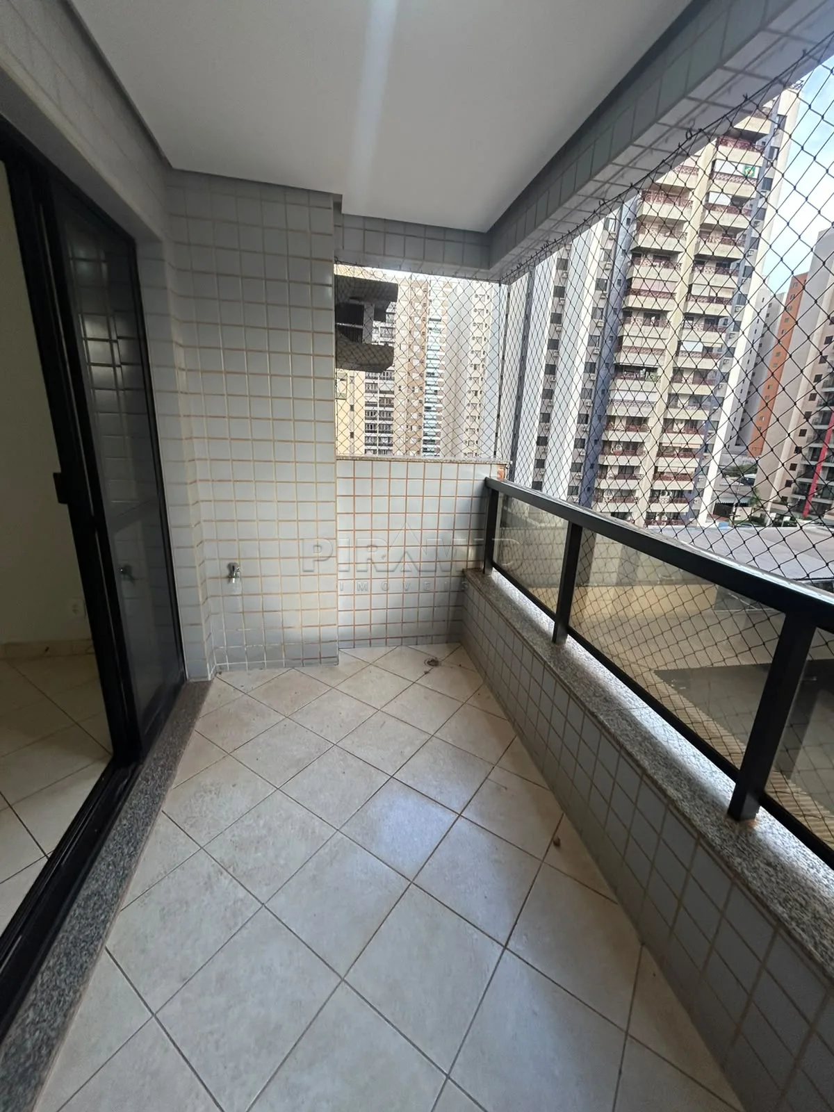 Alugar Apartamento / Padr&atilde;o em Ribeir&atilde;o Preto R$ 2.400,00 - Foto 4