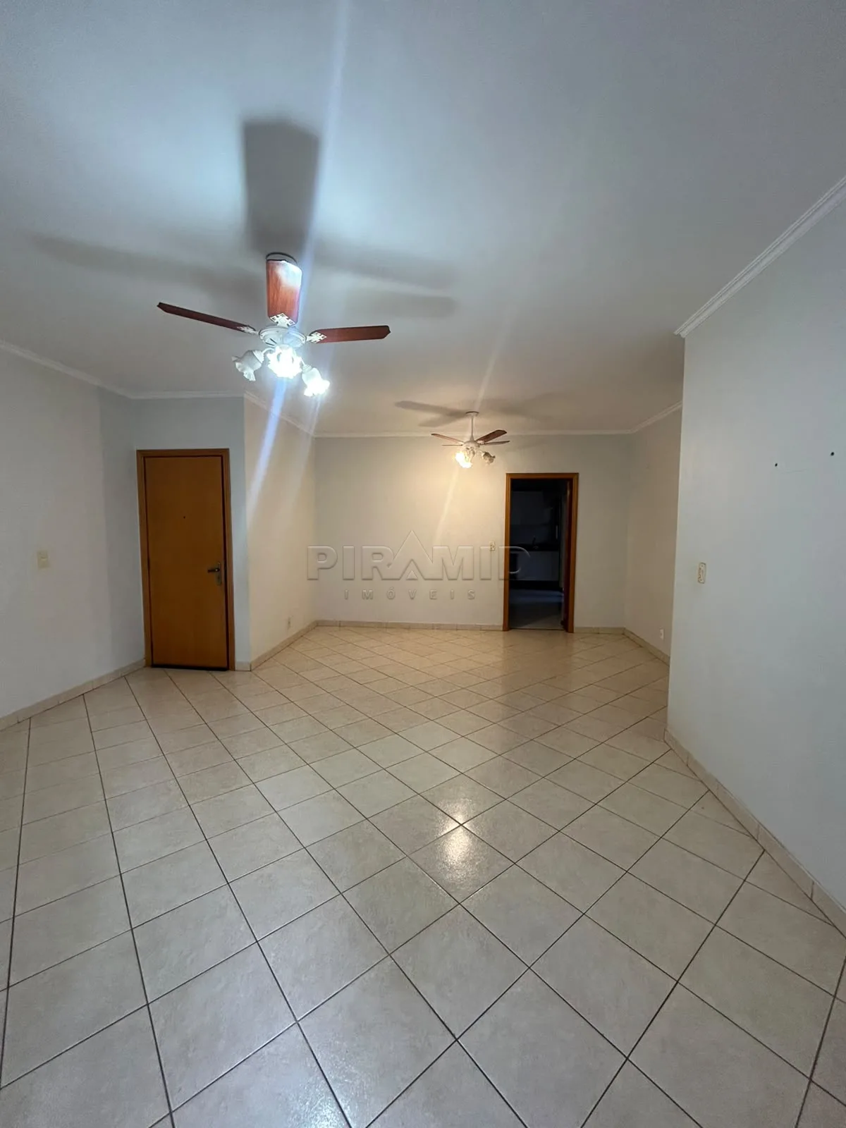 Alugar Apartamento / Padr&atilde;o em Ribeir&atilde;o Preto R$ 2.400,00 - Foto 5