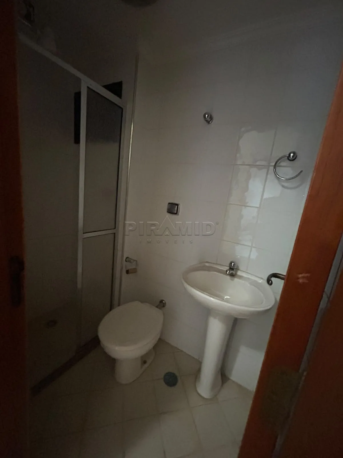 Alugar Apartamento / Padr&atilde;o em Ribeir&atilde;o Preto R$ 2.400,00 - Foto 24