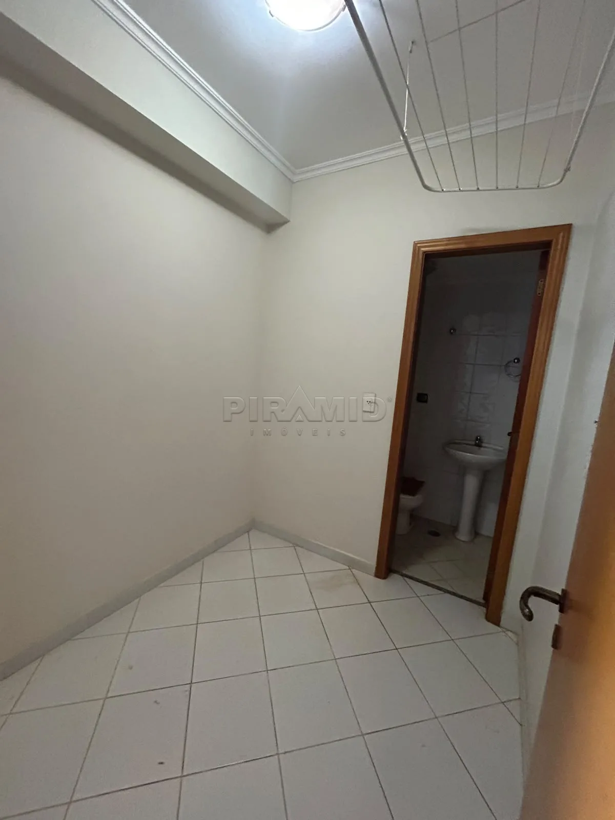 Alugar Apartamento / Padr&atilde;o em Ribeir&atilde;o Preto R$ 2.400,00 - Foto 25