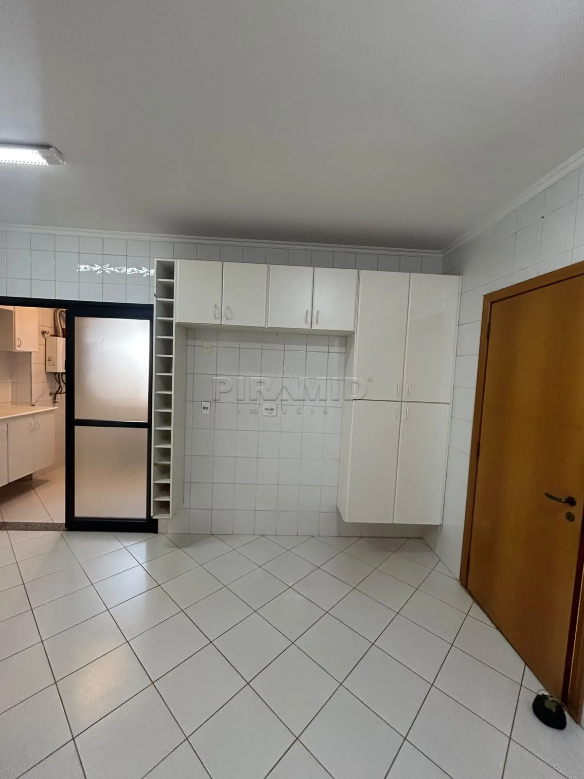 Alugar Apartamento / Padr&atilde;o em Ribeir&atilde;o Preto R$ 2.400,00 - Foto 29
