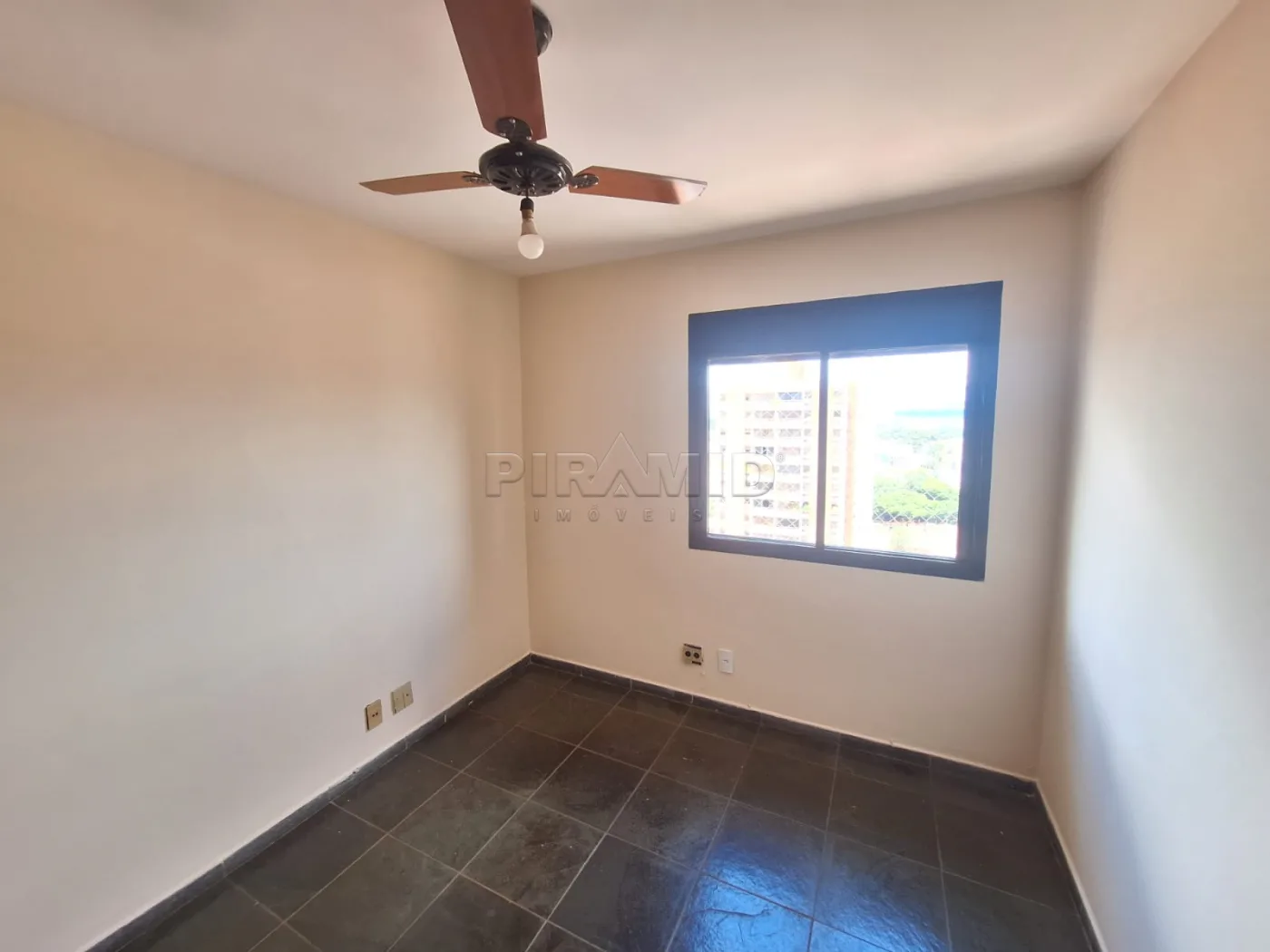 Alugar Apartamento / Padr&atilde;o em Ribeir&atilde;o Preto R$ 1.800,00 - Foto 7