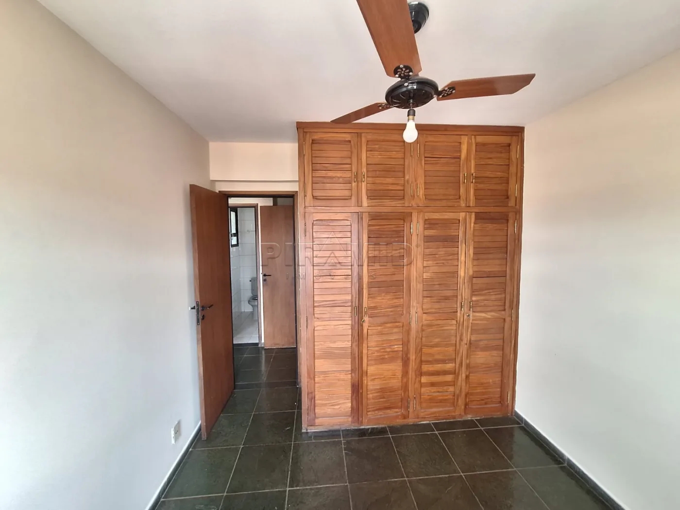 Alugar Apartamento / Padr&atilde;o em Ribeir&atilde;o Preto R$ 1.800,00 - Foto 10