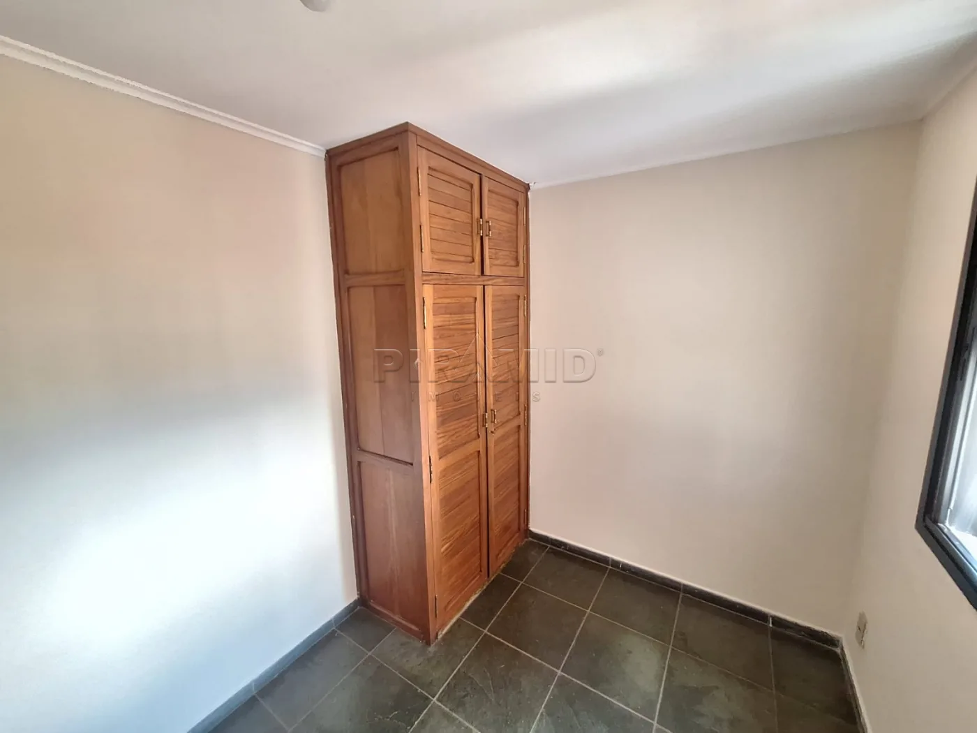 Alugar Apartamento / Padr&atilde;o em Ribeir&atilde;o Preto R$ 1.800,00 - Foto 9