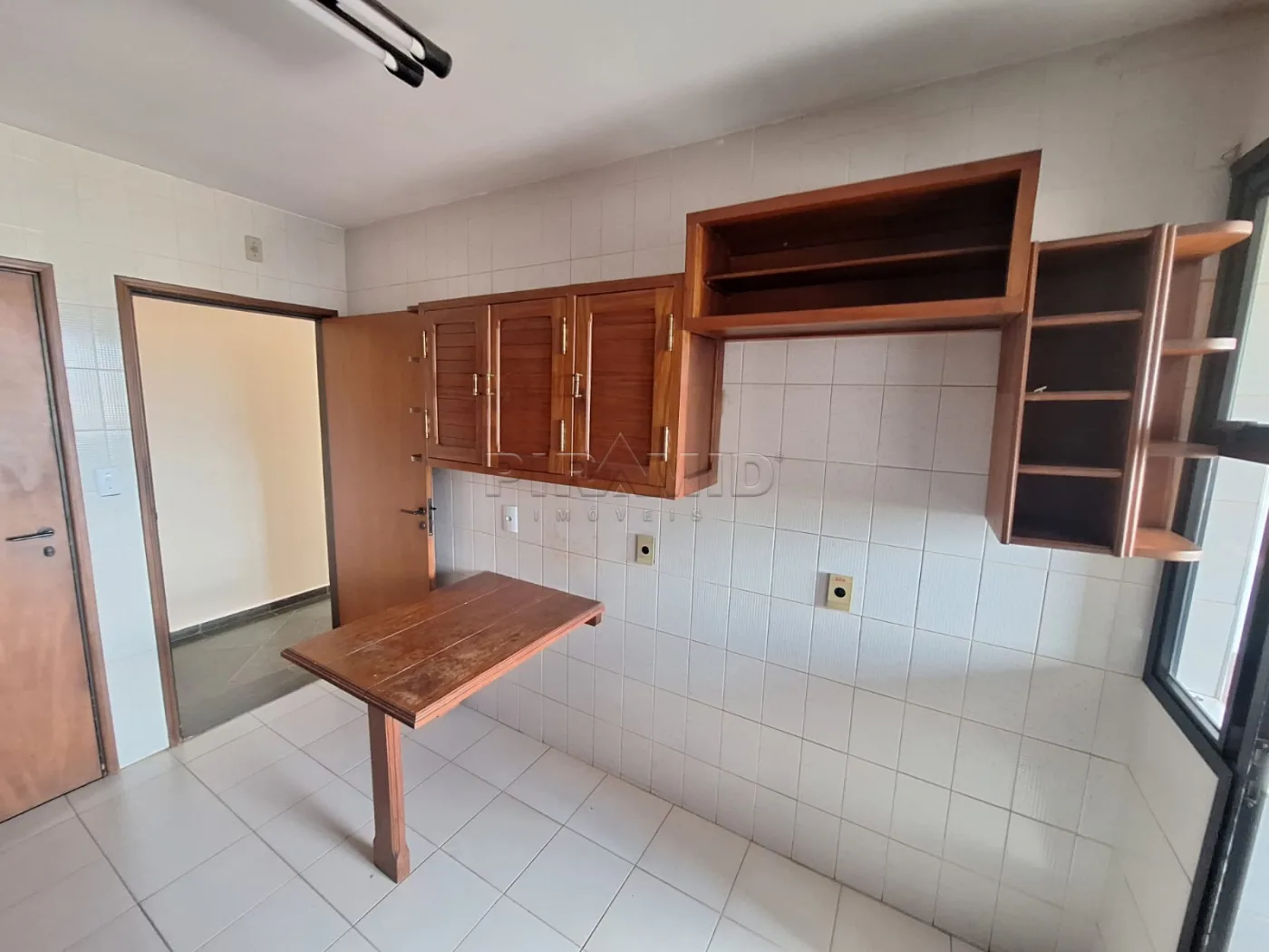 Alugar Apartamento / Padr&atilde;o em Ribeir&atilde;o Preto R$ 1.800,00 - Foto 19
