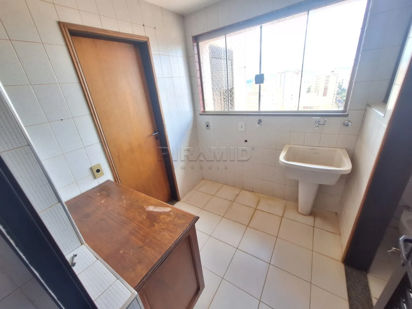 Alugar Apartamento / Padr&atilde;o em Ribeir&atilde;o Preto R$ 1.800,00 - Foto 20