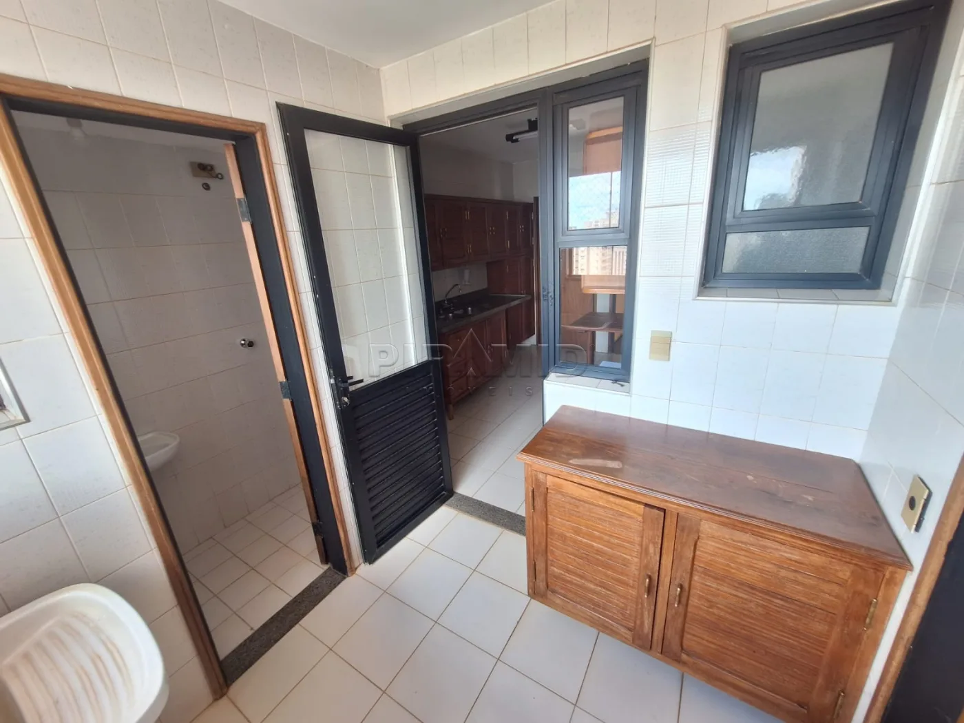 Alugar Apartamento / Padr&atilde;o em Ribeir&atilde;o Preto R$ 1.800,00 - Foto 21
