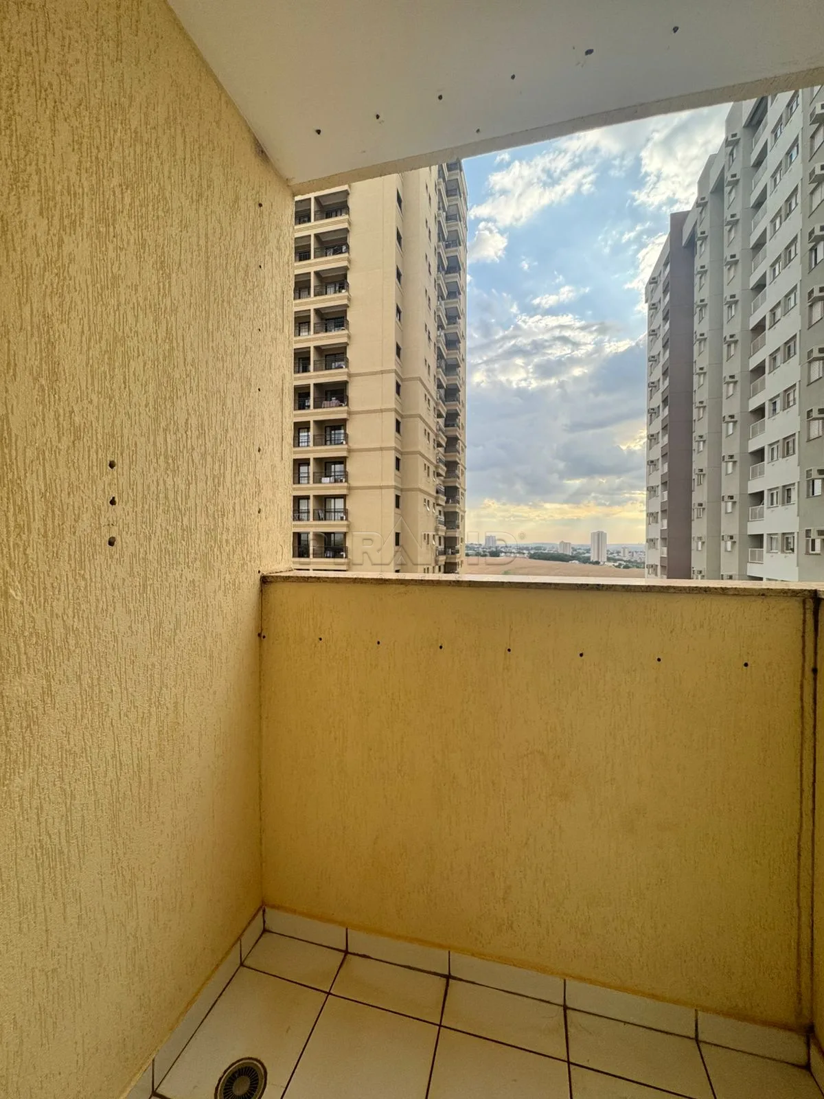 Alugar Apartamento / Kitchnet em Ribeir&atilde;o Preto R$ 900,00 - Foto 4