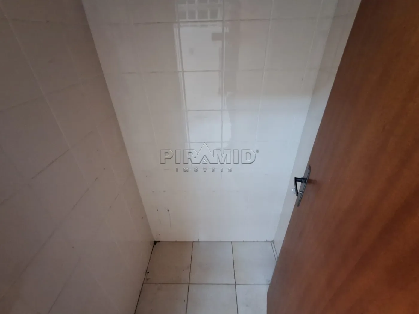 Alugar Apartamento / Padr&atilde;o em Ribeir&atilde;o Preto R$ 2.250,00 - Foto 23