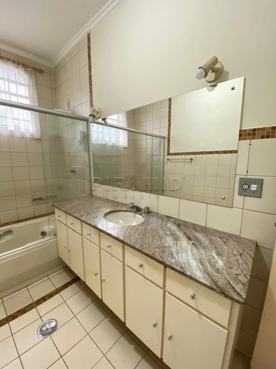 Alugar Casa / Padr&atilde;o em Ribeir&atilde;o Preto R$ 4.500,00 - Foto 10