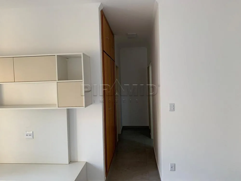 Alugar Apartamento / Padr&atilde;o em Ribeir&atilde;o Preto R$ 2.000,00 - Foto 3