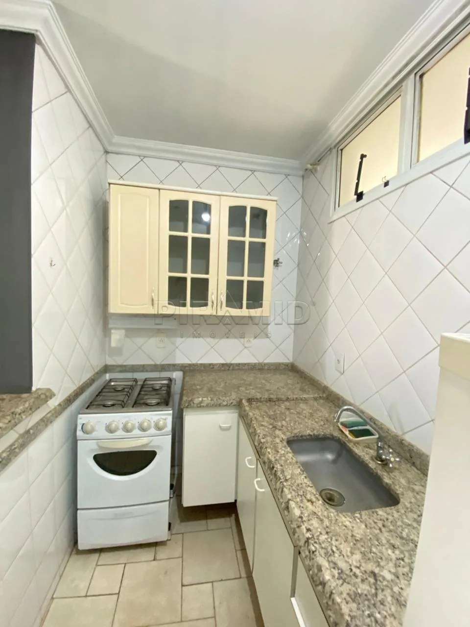 Alugar Apartamento / Kitchnet em Ribeir&atilde;o Preto R$ 1.300,00 - Foto 7