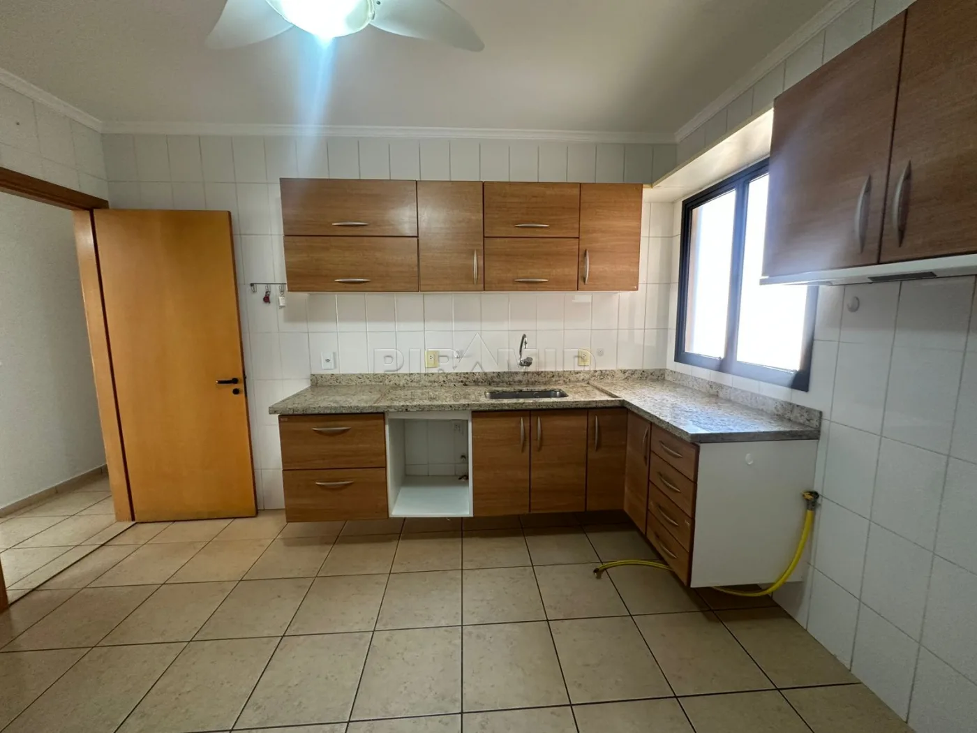 Alugar Apartamento / Padr&atilde;o em Ribeir&atilde;o Preto R$ 5.000,00 - Foto 21