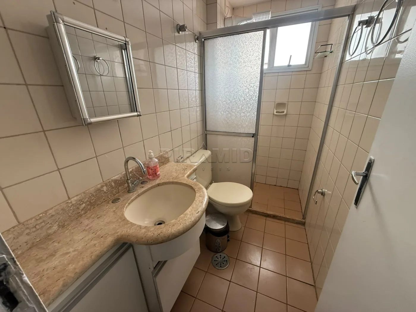 Alugar Apartamento / Padr&atilde;o em Ribeir&atilde;o Preto R$ 2.000,00 - Foto 5