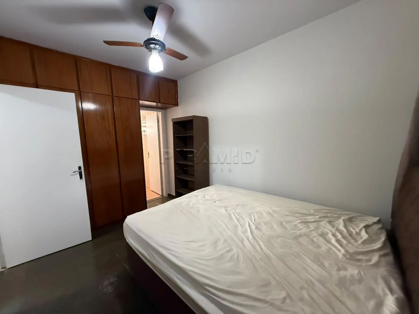 Alugar Apartamento / Padr&atilde;o em Ribeir&atilde;o Preto R$ 2.000,00 - Foto 12