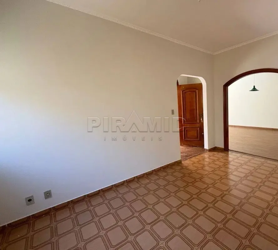 Alugar Casa / Padr&atilde;o em Ribeir&atilde;o Preto R$ 1.800,00 - Foto 7