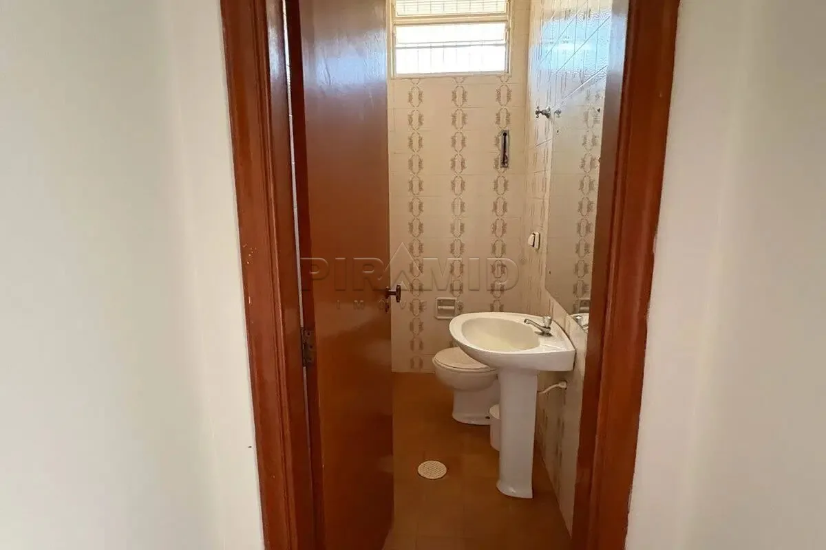 Alugar Casa / Padr&atilde;o em Ribeir&atilde;o Preto R$ 1.800,00 - Foto 10