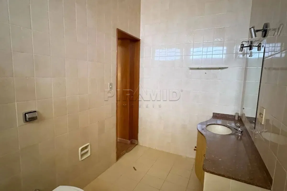 Alugar Casa / Padr&atilde;o em Ribeir&atilde;o Preto R$ 1.800,00 - Foto 13