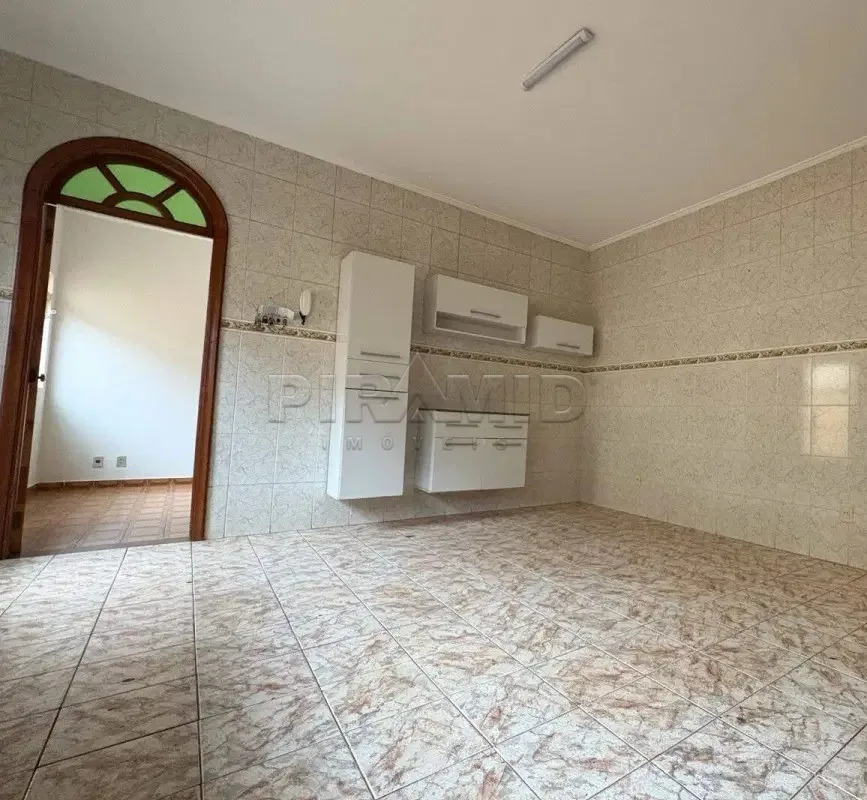 Alugar Casa / Padr&atilde;o em Ribeir&atilde;o Preto R$ 1.800,00 - Foto 18