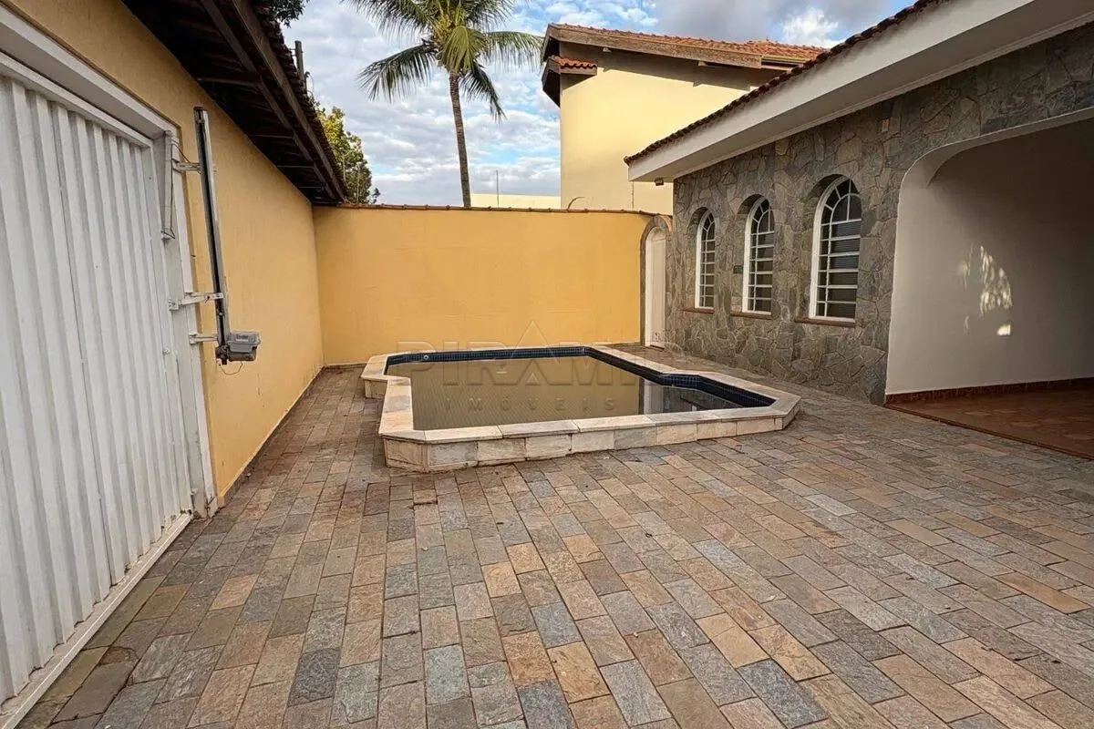 Alugar Casa / Padr&atilde;o em Ribeir&atilde;o Preto R$ 1.800,00 - Foto 3