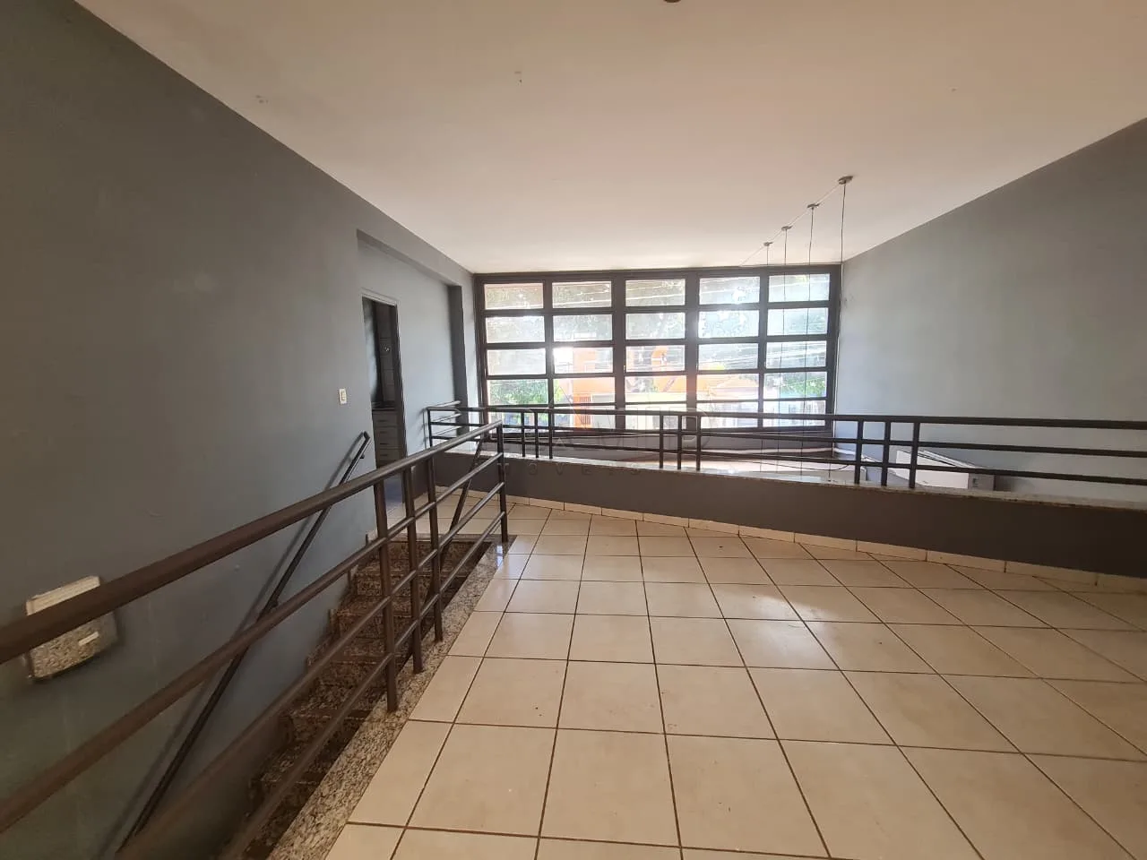 Alugar Comercial / Sal&atilde;o em Ribeir&atilde;o Preto R$ 3.600,00 - Foto 9