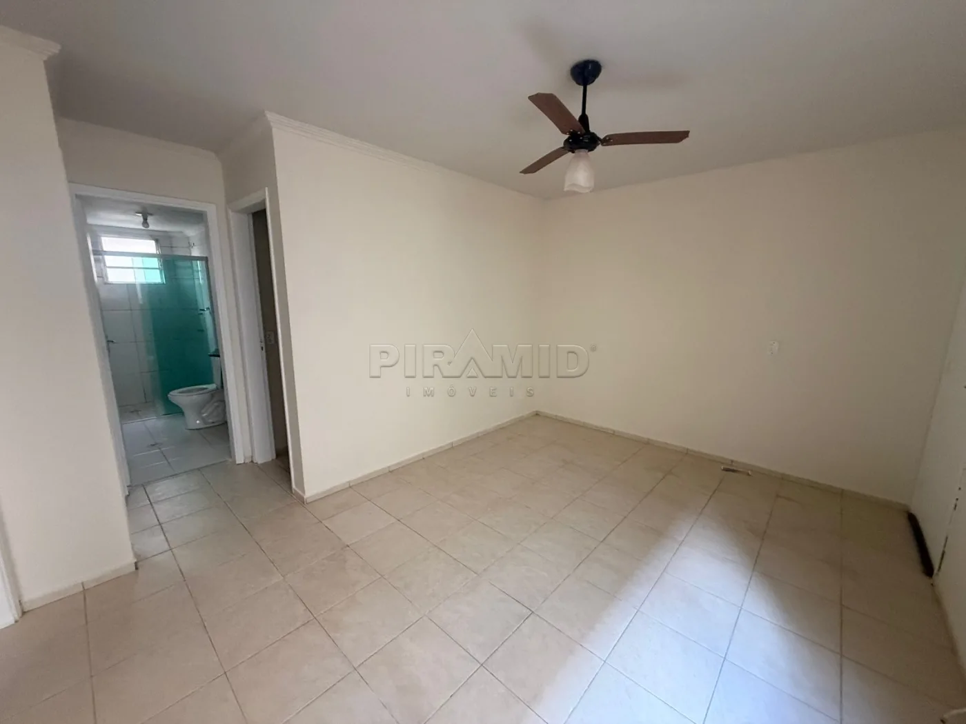Alugar Apartamento / Padr&atilde;o em Ribeir&atilde;o Preto R$ 1.300,00 - Foto 1
