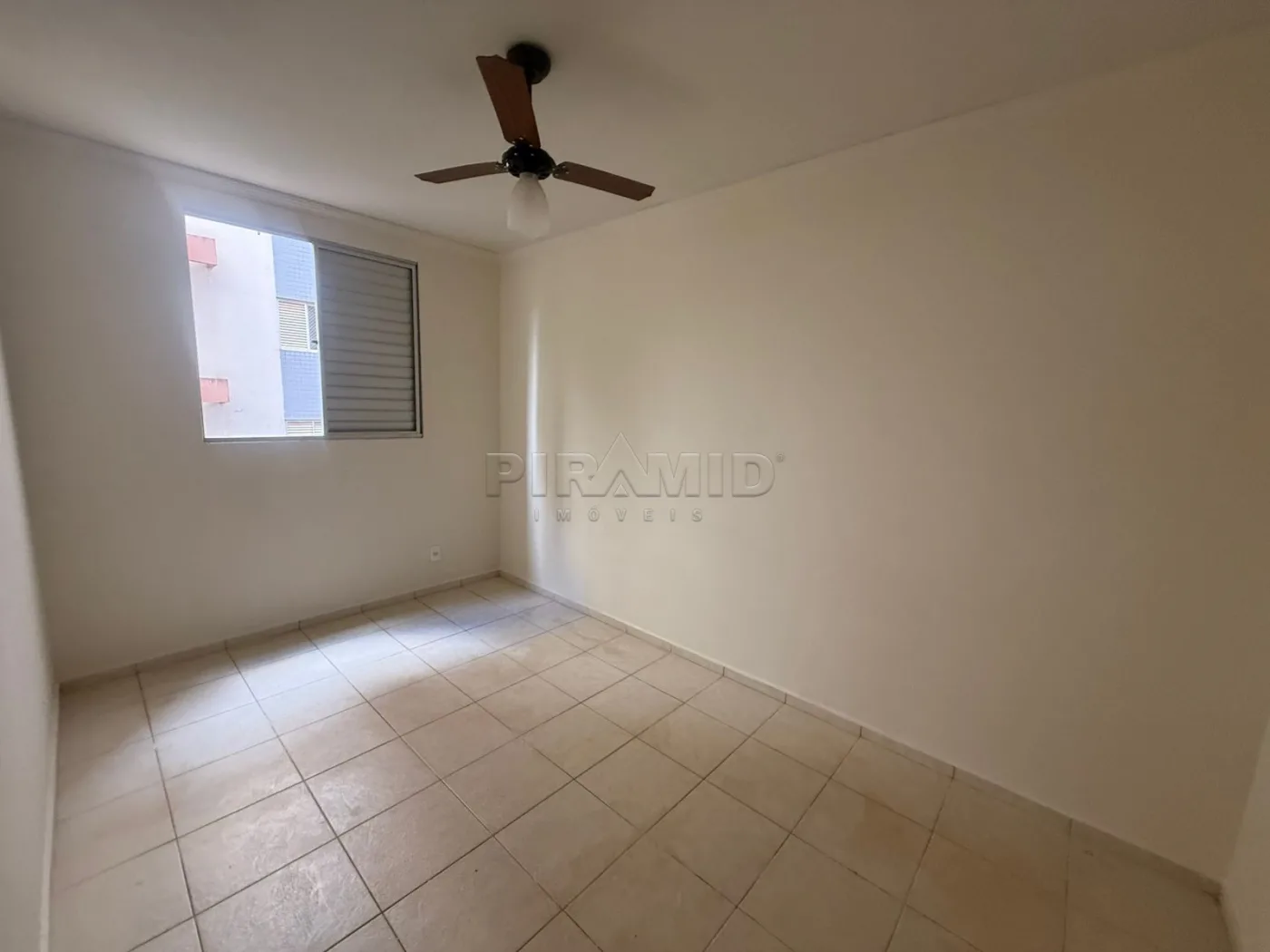Alugar Apartamento / Padr&atilde;o em Ribeir&atilde;o Preto R$ 1.300,00 - Foto 7