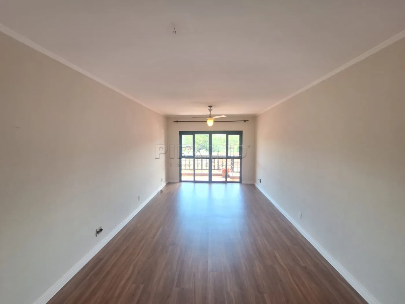 Alugar Apartamento / Padr&atilde;o em Ribeir&atilde;o Preto R$ 2.500,00 - Foto 1