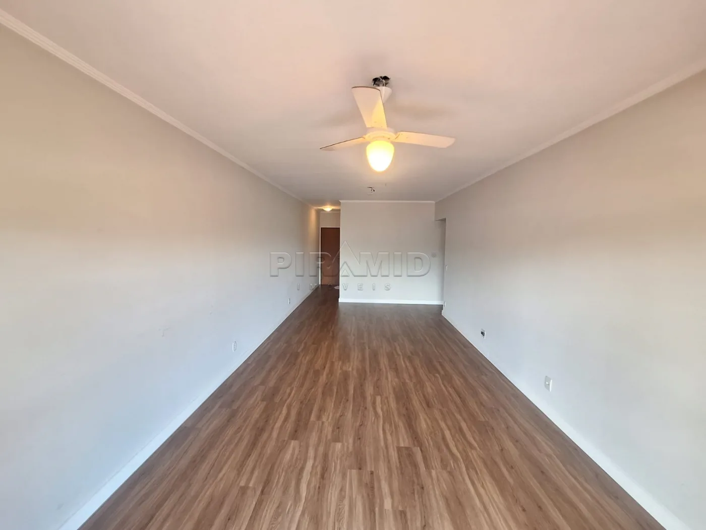 Alugar Apartamento / Padr&atilde;o em Ribeir&atilde;o Preto R$ 2.500,00 - Foto 2