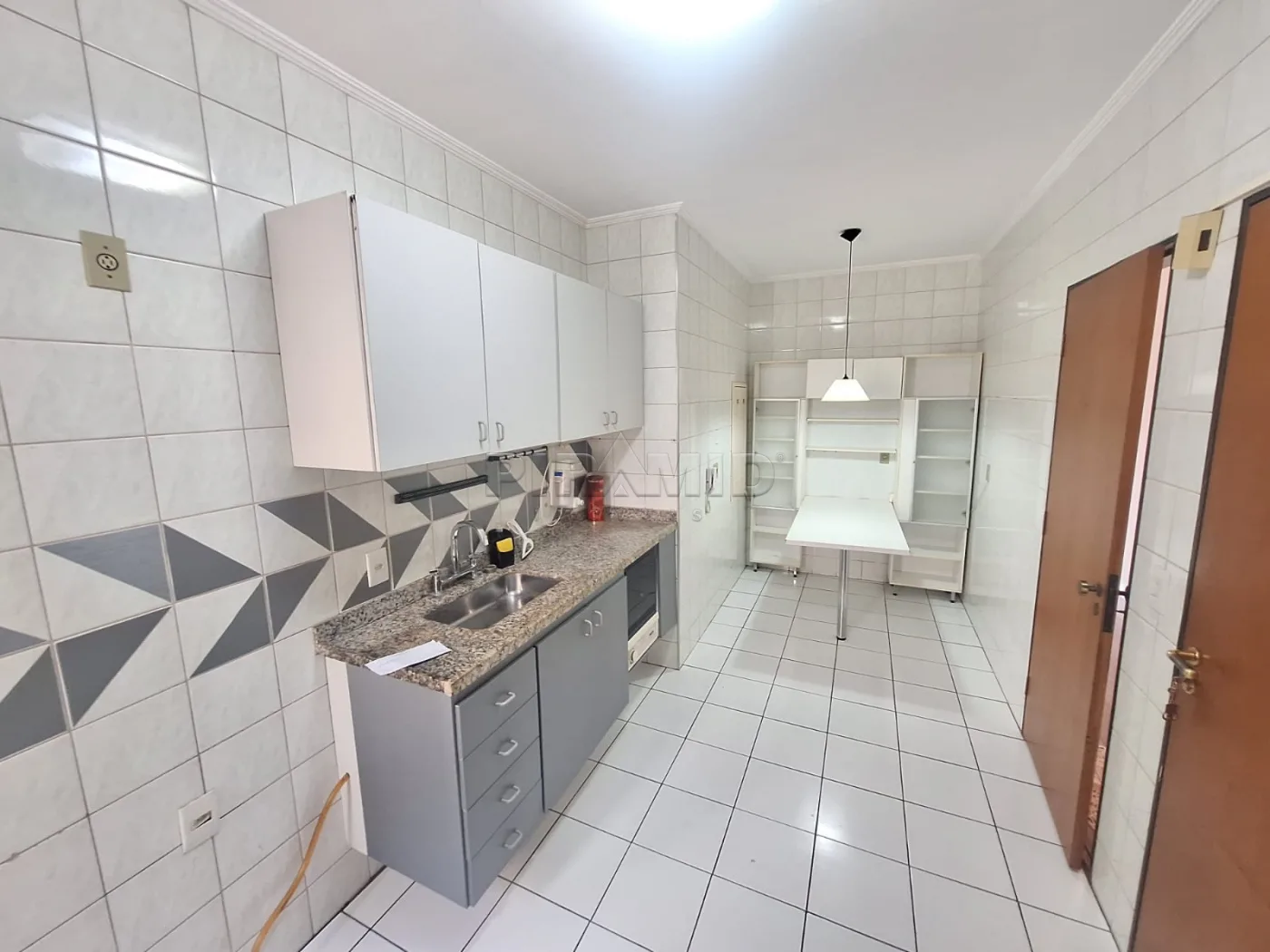 Alugar Apartamento / Padr&atilde;o em Ribeir&atilde;o Preto R$ 2.500,00 - Foto 17