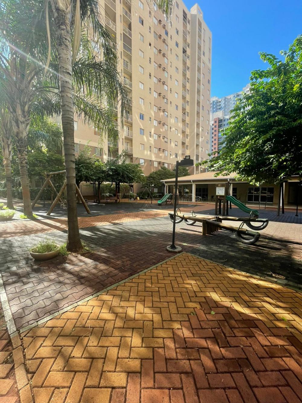 Alugar Apartamento / Padr&atilde;o em Ribeir&atilde;o Preto R$ 1.700,00 - Foto 17