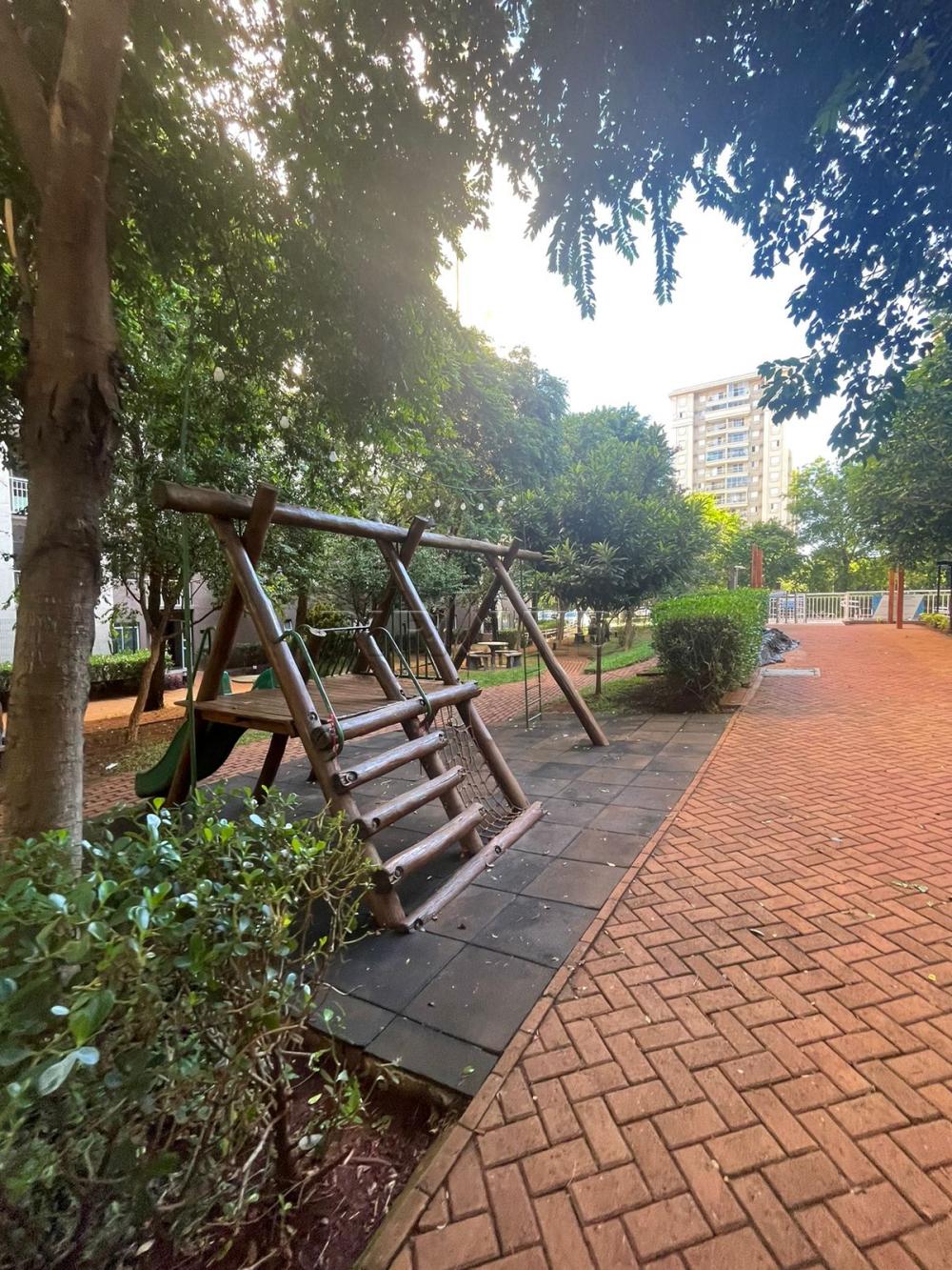 Alugar Apartamento / Padr&atilde;o em Ribeir&atilde;o Preto R$ 1.700,00 - Foto 18