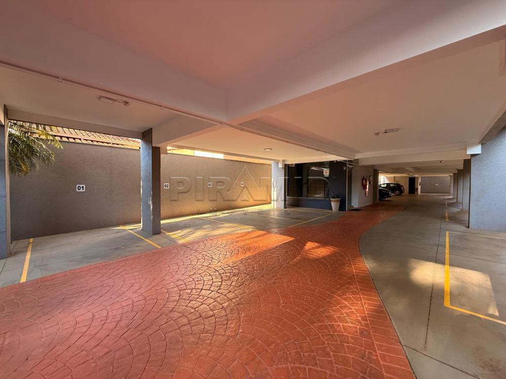 Alugar Apartamento / Padr&atilde;o em Ribeir&atilde;o Preto R$ 2.000,00 - Foto 13