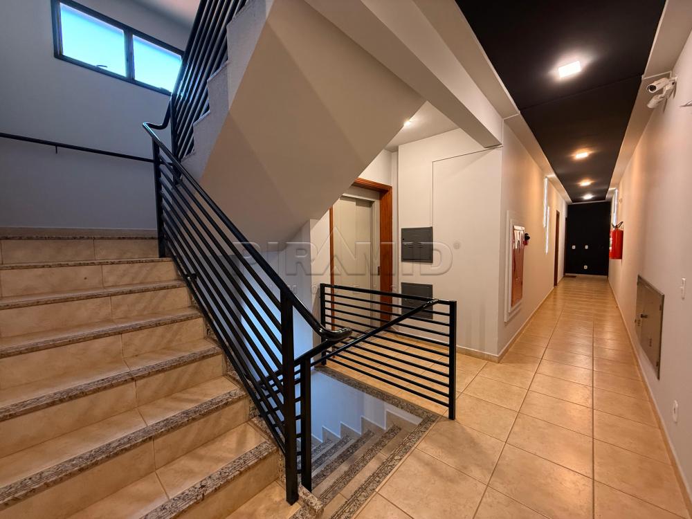 Alugar Apartamento / Padr&atilde;o em Ribeir&atilde;o Preto R$ 2.000,00 - Foto 16