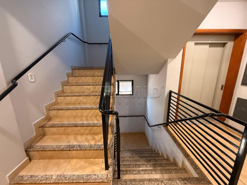 Alugar Apartamento / Padr&atilde;o em Ribeir&atilde;o Preto R$ 2.000,00 - Foto 19