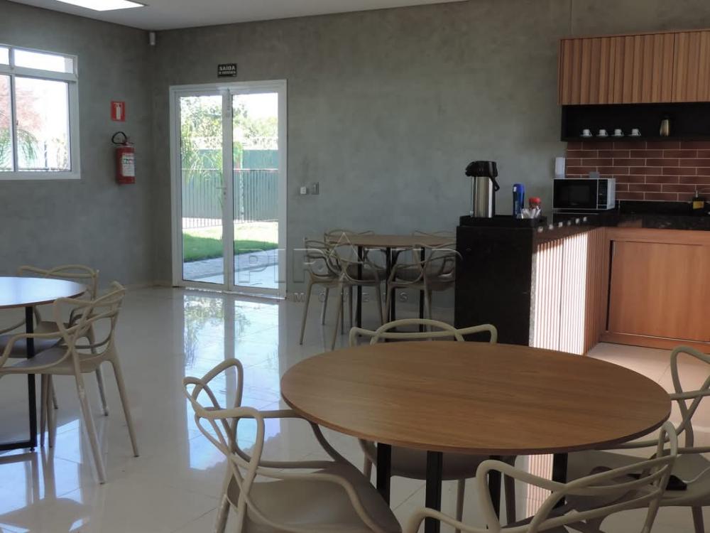 Alugar Apartamento / Padr&atilde;o em Ribeir&atilde;o Preto R$ 900,00 - Foto 12