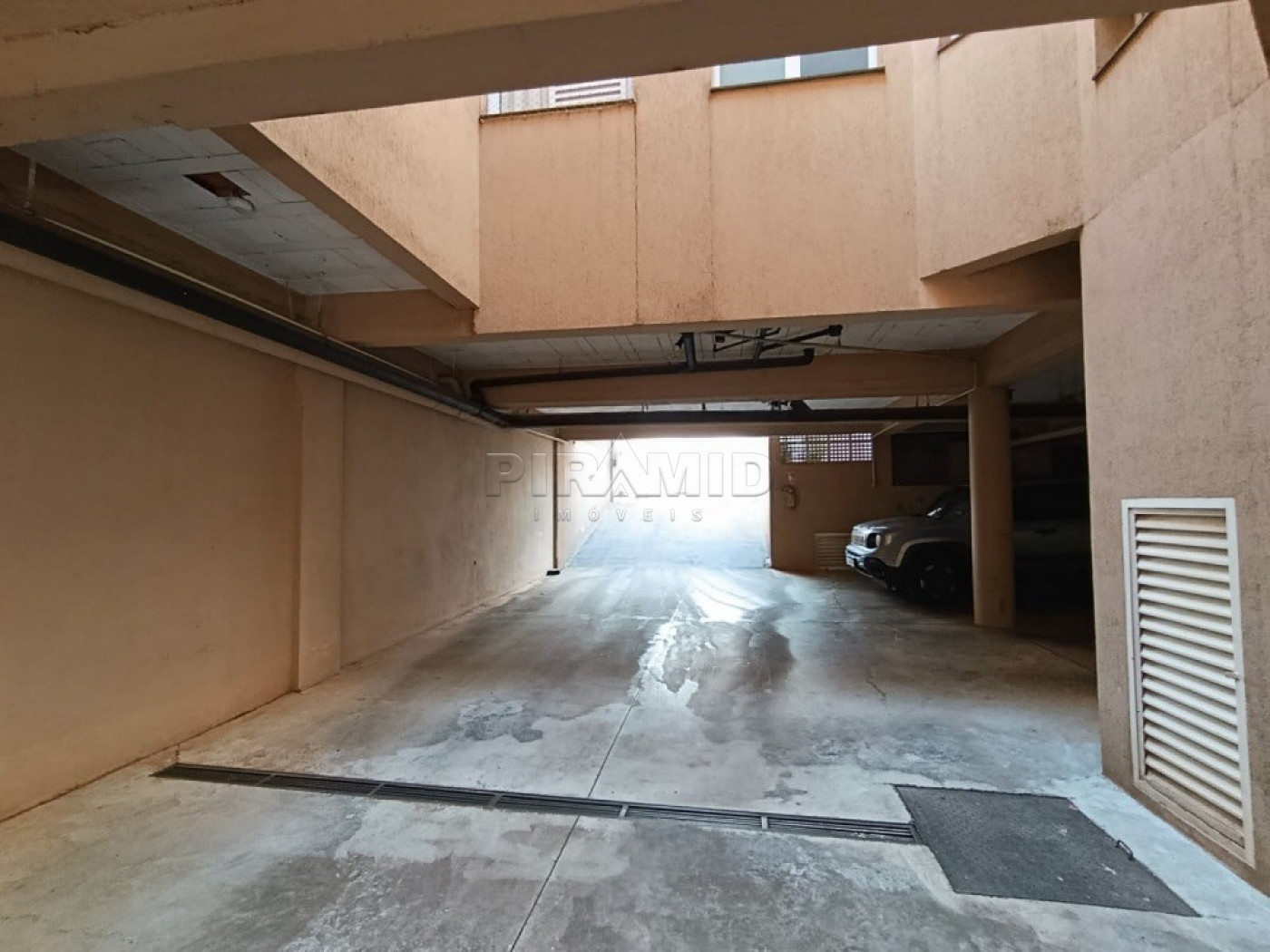 Alugar Apartamento / Padr&atilde;o em Ribeir&atilde;o Preto R$ 2.500,00 - Foto 14