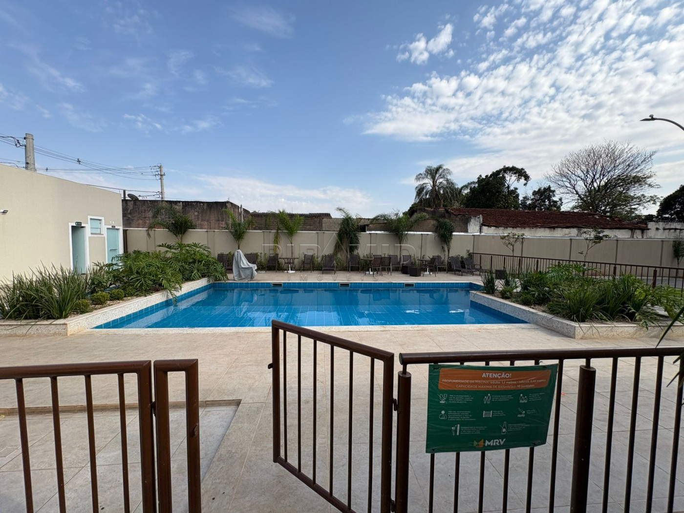 Alugar Apartamento / Padr&atilde;o em Ribeir&atilde;o Preto R$ 1.100,00 - Foto 14