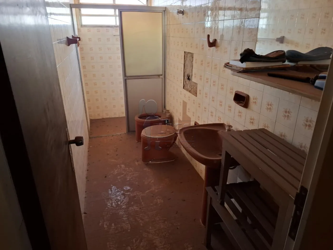 Alugar Casa / Padr&atilde;o em Ribeir&atilde;o Preto R$ 350,00 - Foto 24