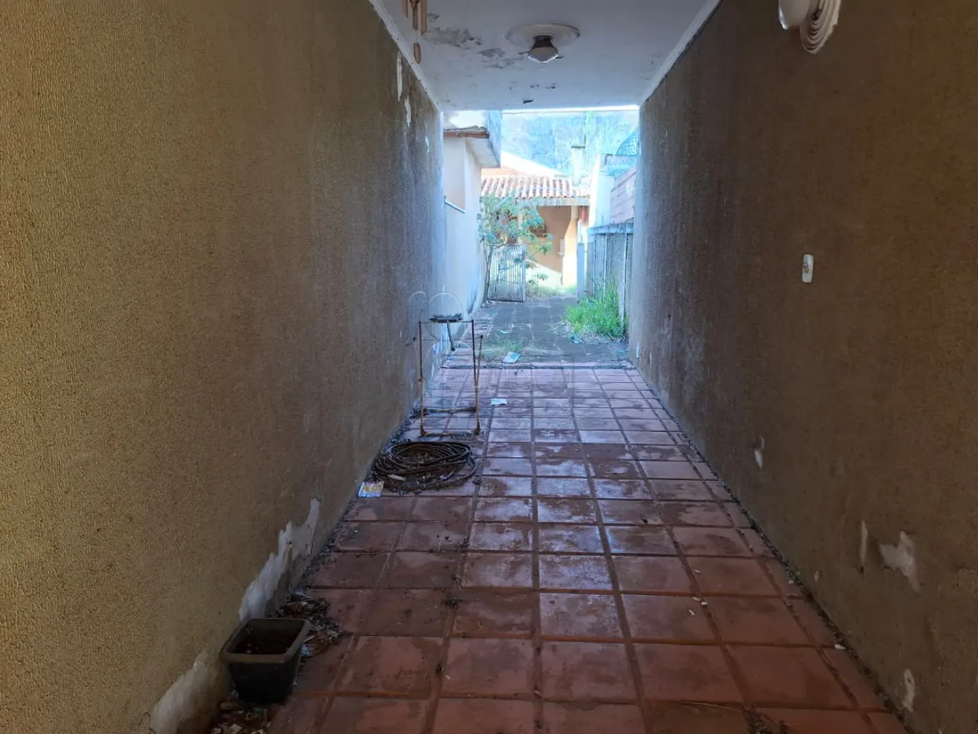 Alugar Casa / Padr&atilde;o em Ribeir&atilde;o Preto R$ 350,00 - Foto 34