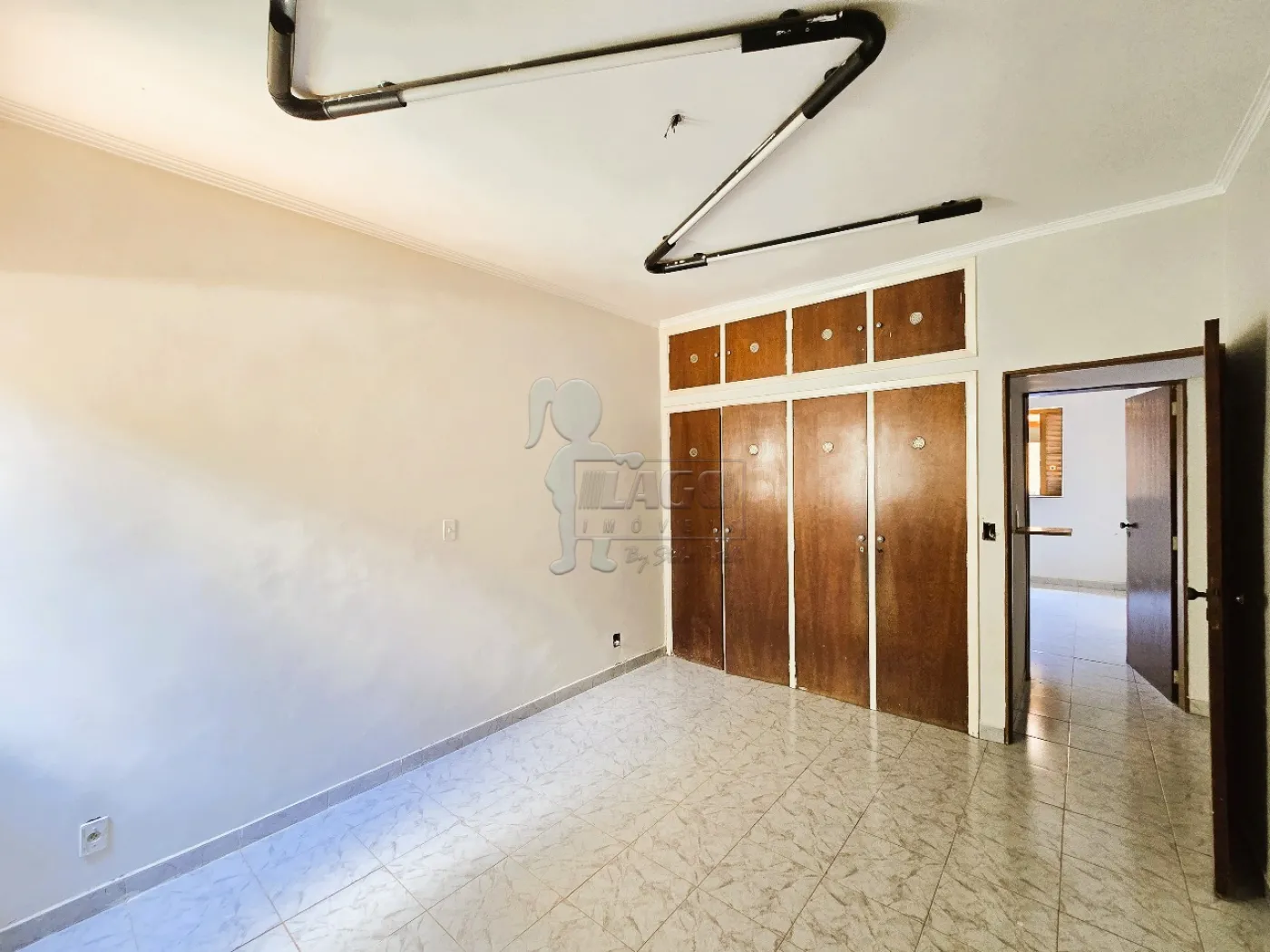 Alugar Casa / Padr&atilde;o em Ribeir&atilde;o Preto R$ 2.000,00 - Foto 11