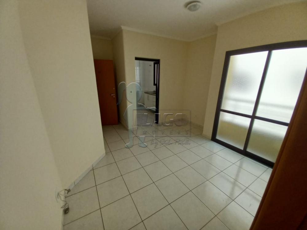 Alugar Apartamento / Padr&atilde;o em Ribeir&atilde;o Preto R$ 1.550,00 - Foto 2